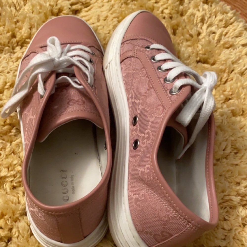 ❌❌❌❌SOLD ❌❌❌❌❌ Authentic Gucci monogram pink sneakers
